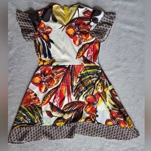 AMELIA NEW YORK Floral Dress with Vibrant Colors